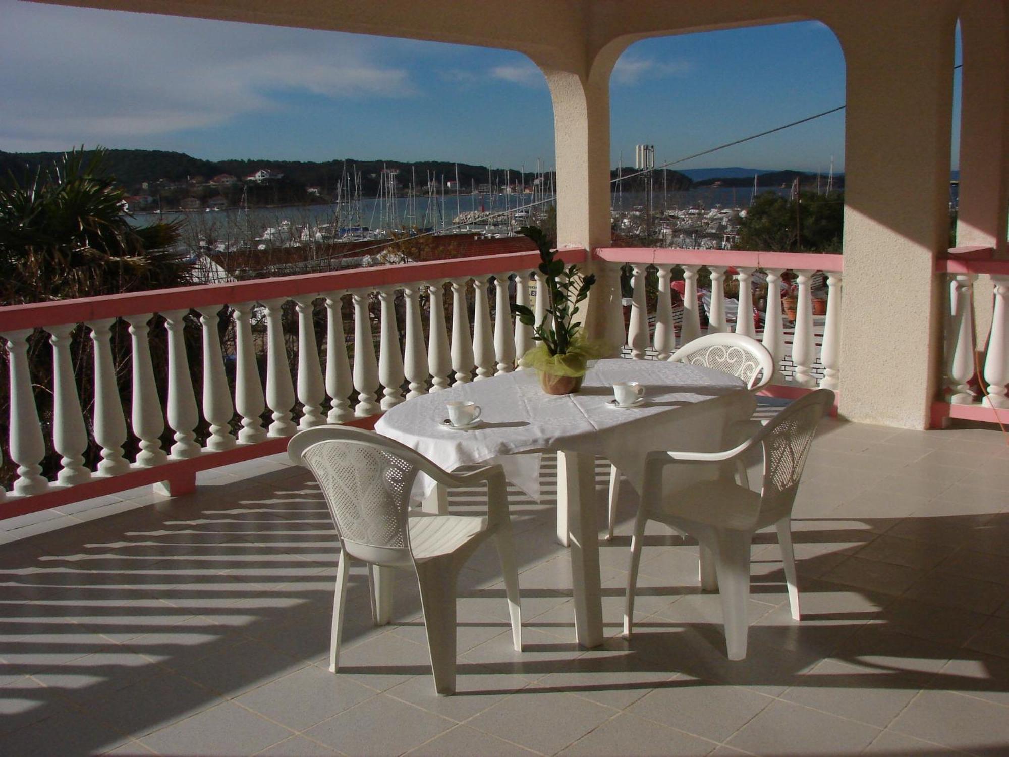 Apartments Slavko Supetarska Draga Δωμάτιο φωτογραφία